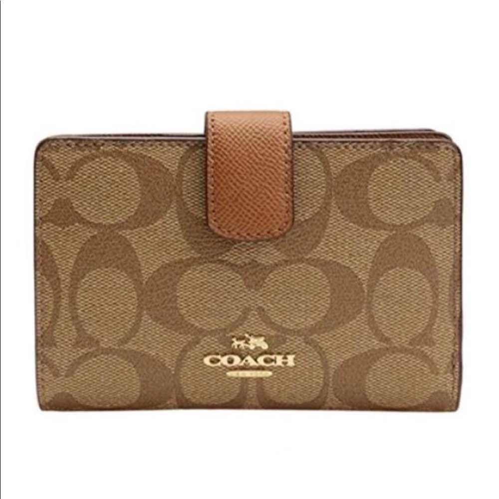 Coach Signature Medium Corner Zip Wallet